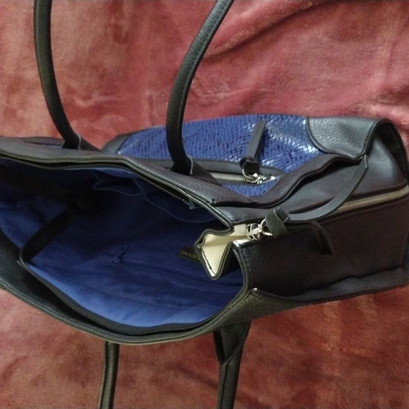 Jacket and Purse. - Picture 6 of 6